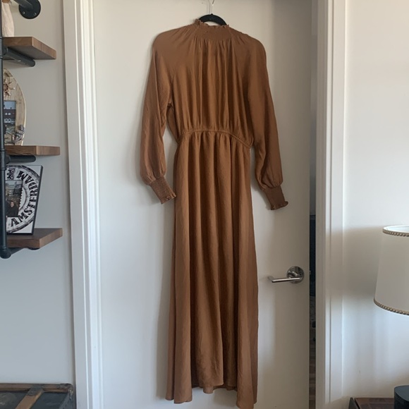 NWOT Boho chic maxi dress. - Picture 4 of 8